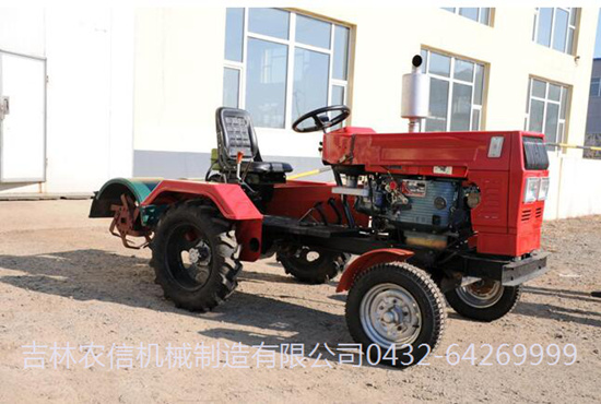 NX32型(xing)四輪拖(tuo)拉機